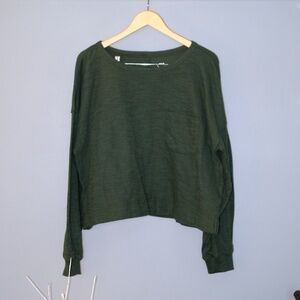 Aerie Oversized Forest Green Long Sleeve Pocket Tee - Large. Never worn😄